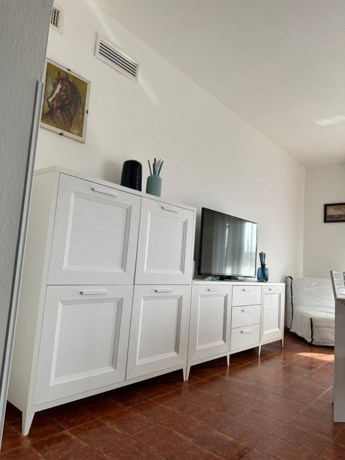 Ferienwohnung Residenza M.E.M. La Maddalena La Maddalena  Exterior foto