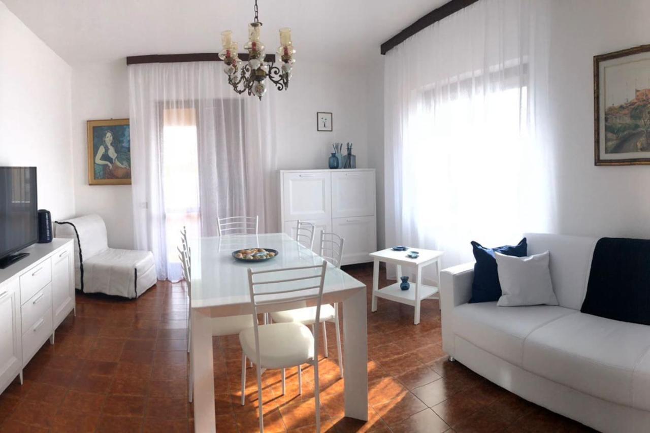 Ferienwohnung Residenza M.E.M. La Maddalena La Maddalena  Exterior foto